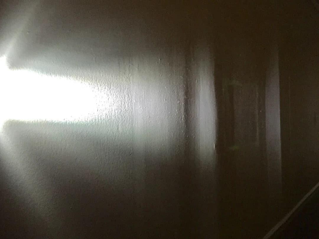 Comparison of gloss paint finishes